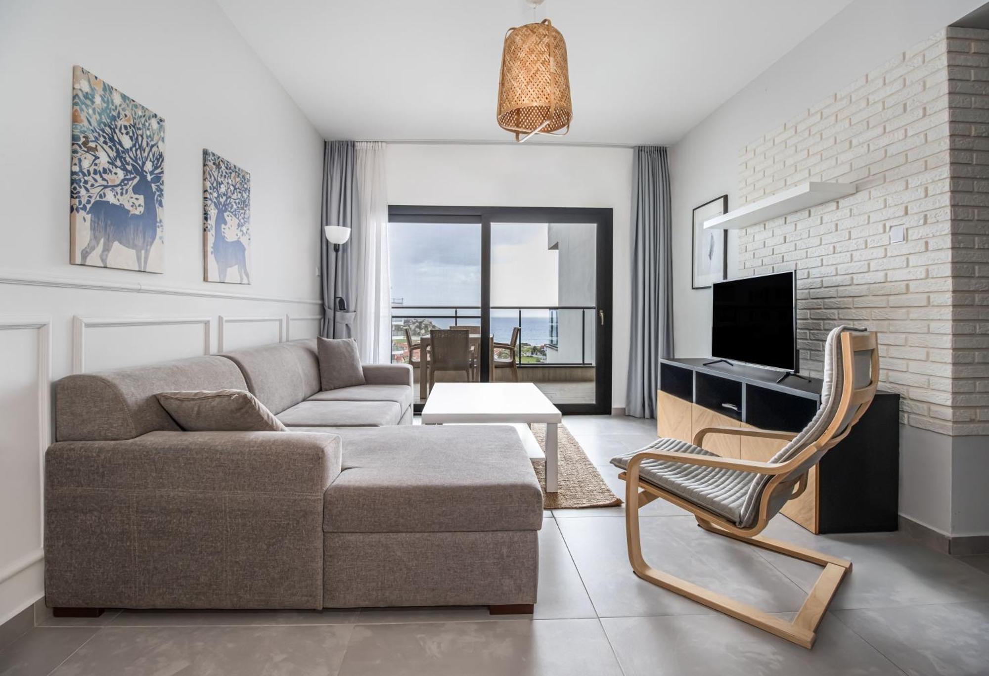 Sophia Pool In Caesar Blue Resort, Fixed Lunch 3pm, Gym, Swimming Pools, Sauna, Hammam, Kids' Club Available Appartement Perivolia tou Trikomou
